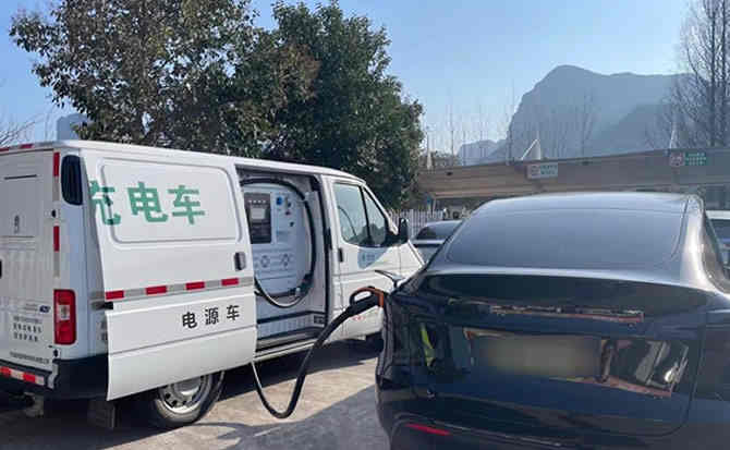 河东区汽车搭电